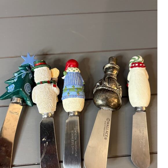 5 Christmas-themed Cheese or butter Spreaders - Picture 3 of 4